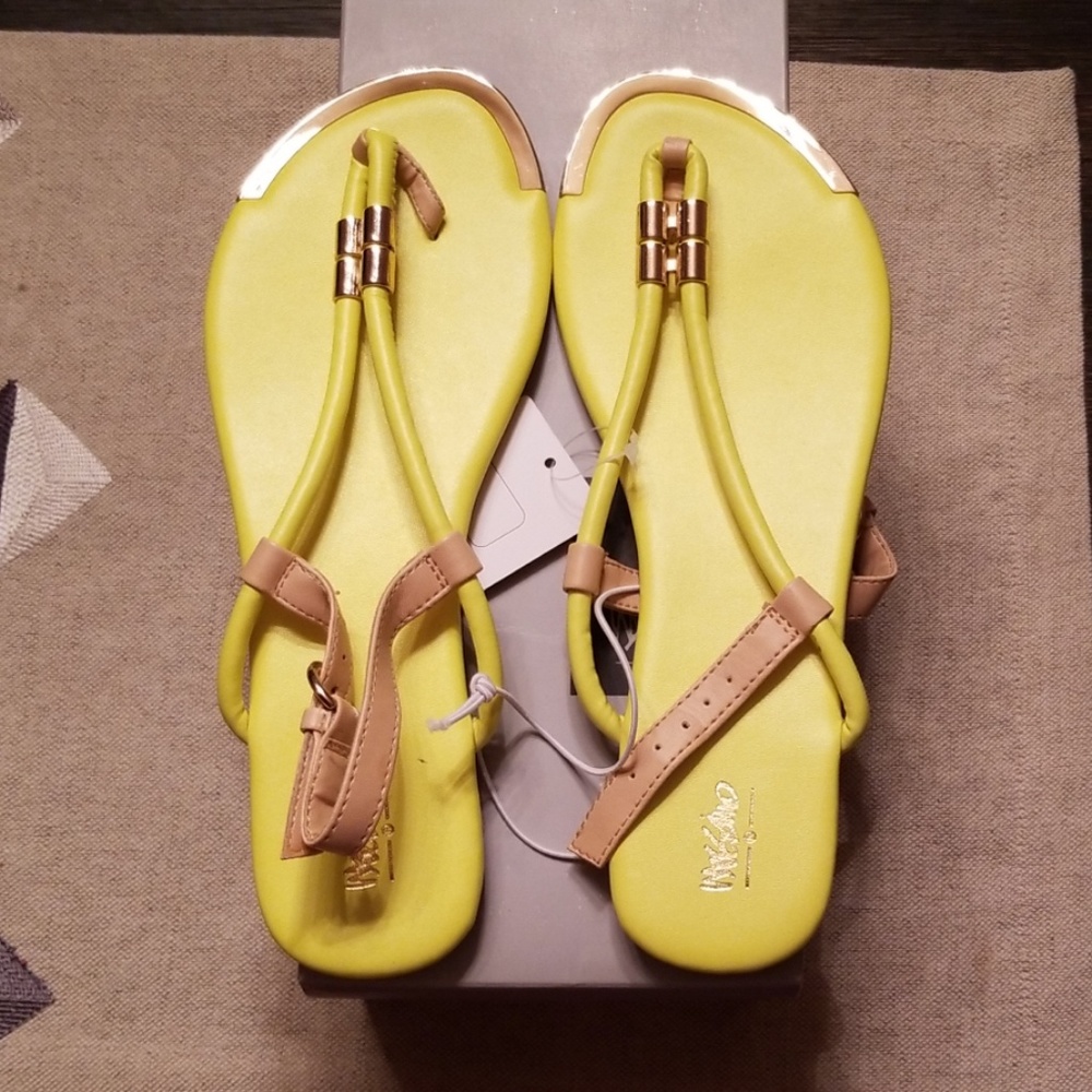 Mossimo Nina Sandals in Yellow